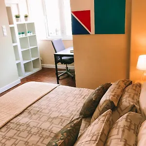 Quarto em Acomodações Particulares 7rios, Lisboa