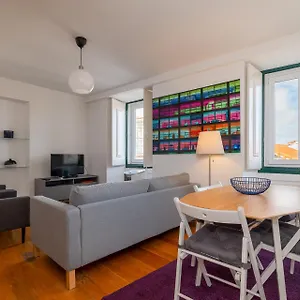 Contemporary In Historical Chiado Apartment